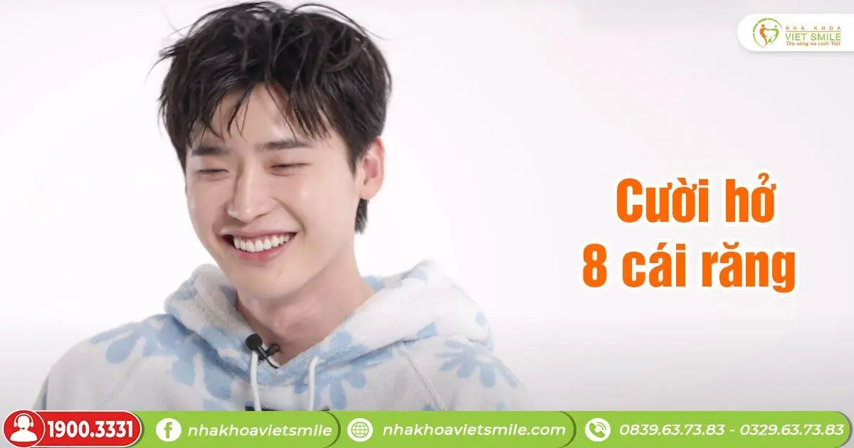 Cười hở 8 cái răng