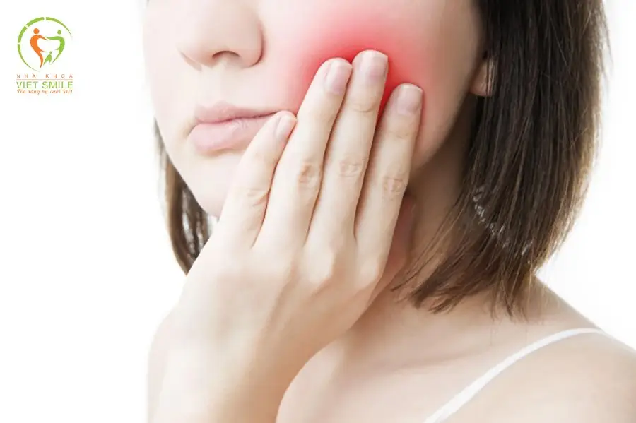 Má trong lợi bị sưng có gây nguy hiểm